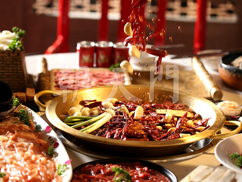 淺析老火鍋直營(yíng)店與加盟店的利弊 淺析老火鍋直營(yíng)店與加盟店的利弊