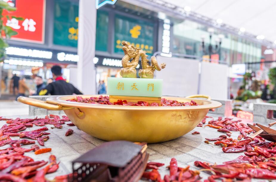 哈密開火鍋加盟店如何經(jīng)營？怎么管理？