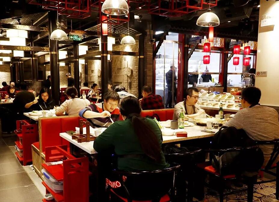 新開的四川火鍋店沒人光顧？這樣擺盤人氣高漲！