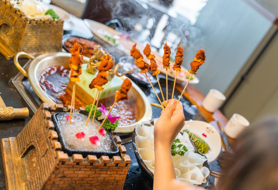 火鍋加盟店這樣經營，生意好到讓同行嫉妒！