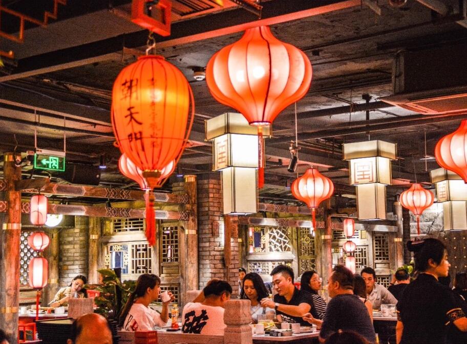 吃火鍋會讓人心情變好，原來是有科學依據的！