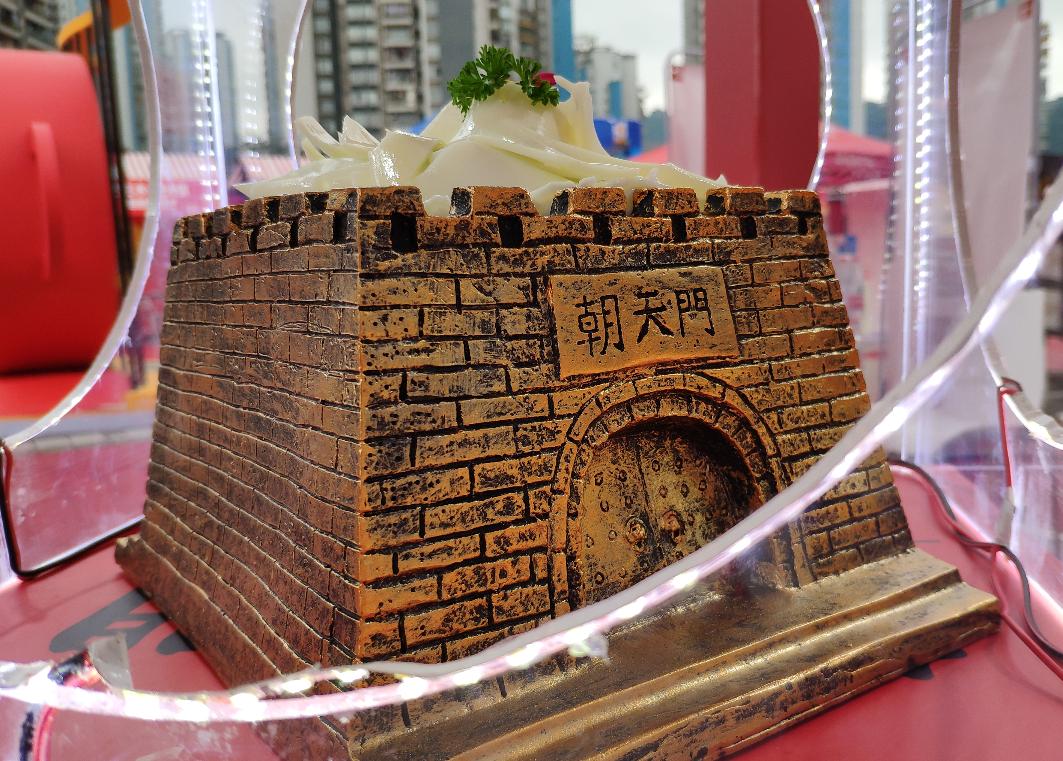 冬季吃什么暖和？鮮香菌湯火鍋滋補身心！