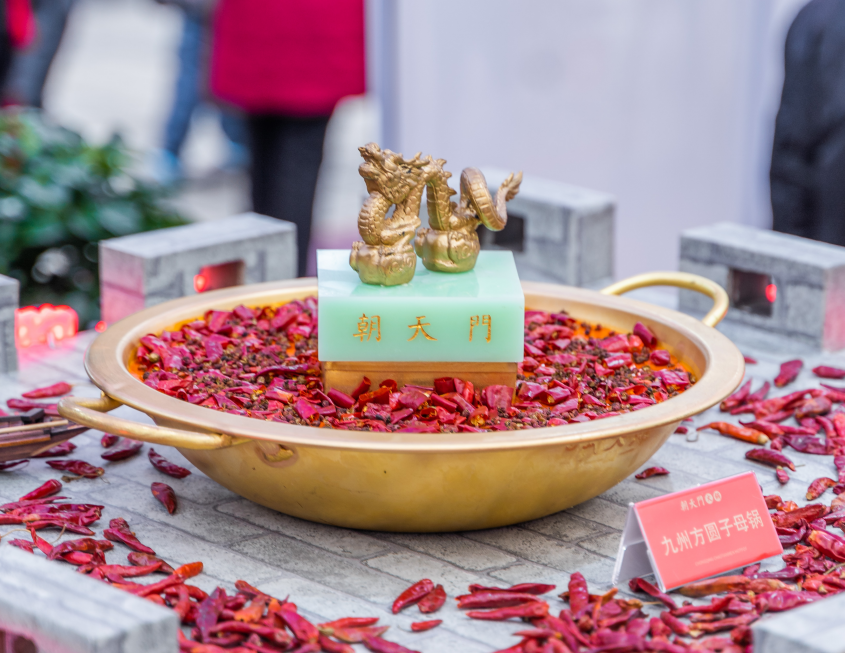 疫情反復(fù)，四川火鍋加盟店們?cè)撊绾螒?yīng)對(duì)？